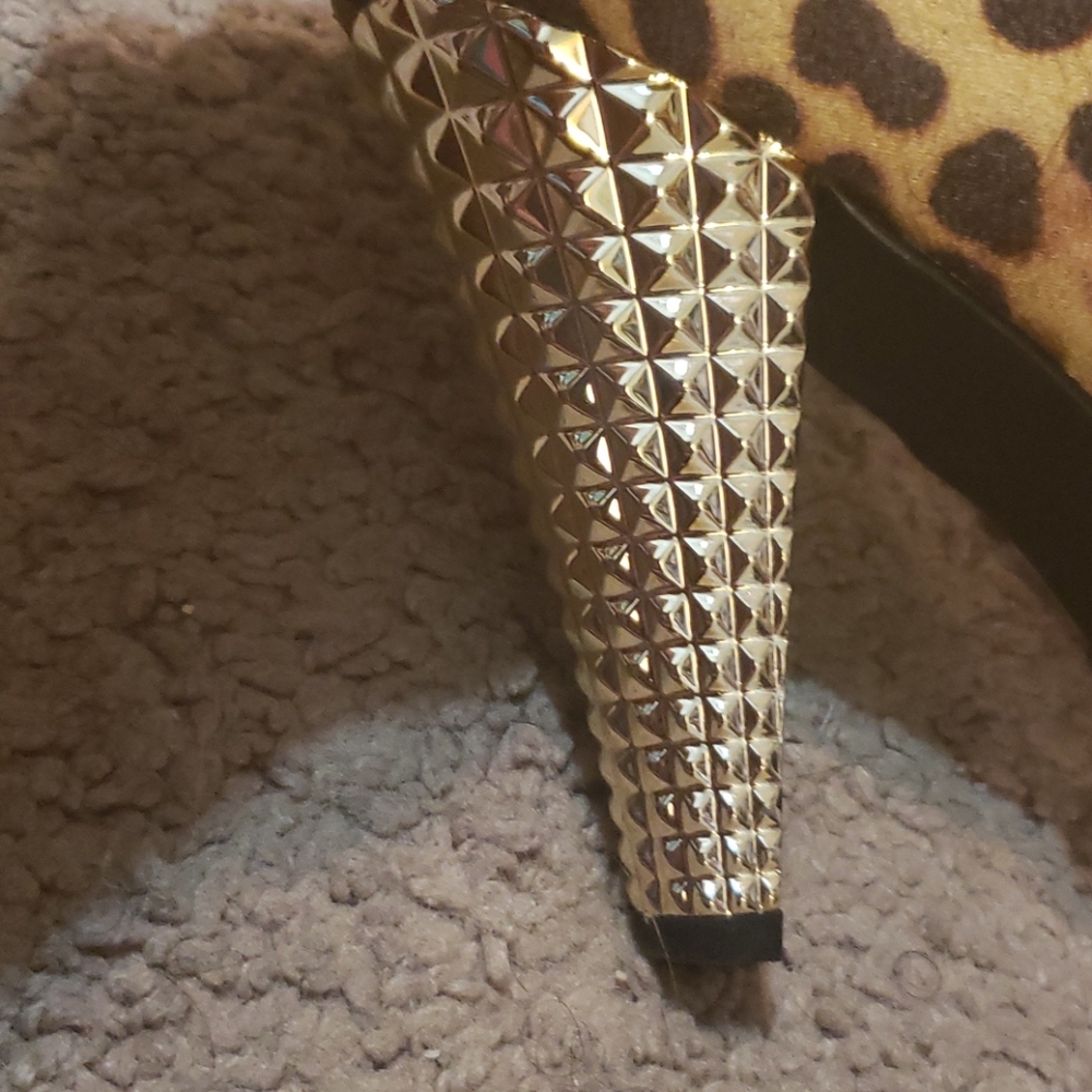 Leopard Booties - Picture 3 of 4